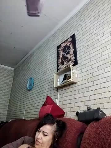 Lina-a-13 Cam Model Chat October 29, 2025