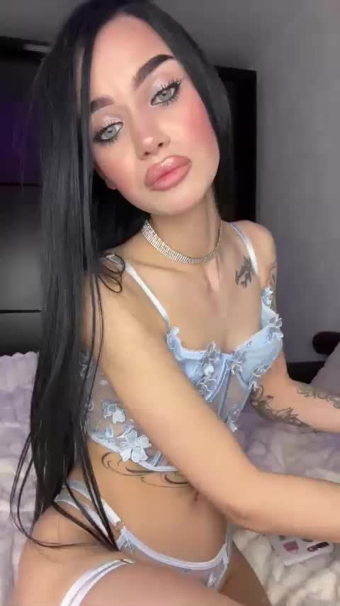 EvaDesire Cam Model Chat October 29, 2025