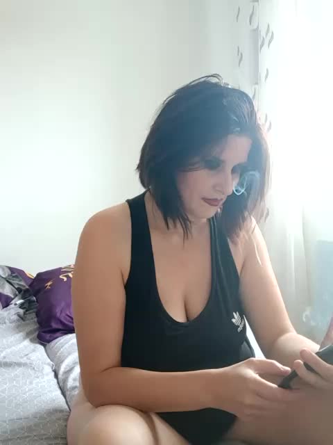 milf44milf Cam Model Chat October 29, 2025