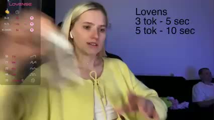 Sexy-Sweets Cam Model Chat October 29, 2025