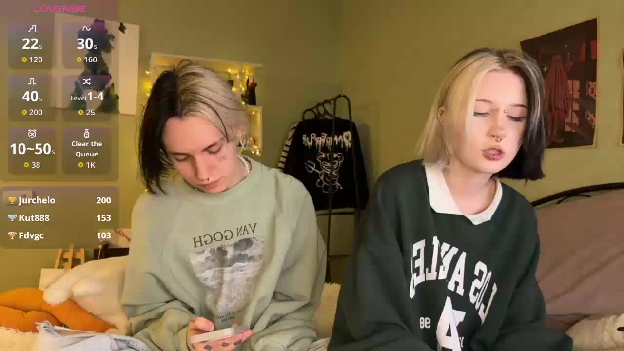 VeryRareTwins Cam Model Chat October 29, 2025