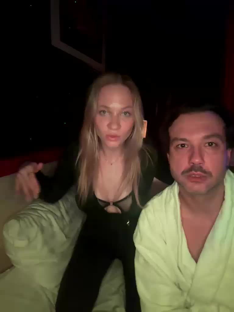 MokoMila Cam Model Chat October 29, 2025