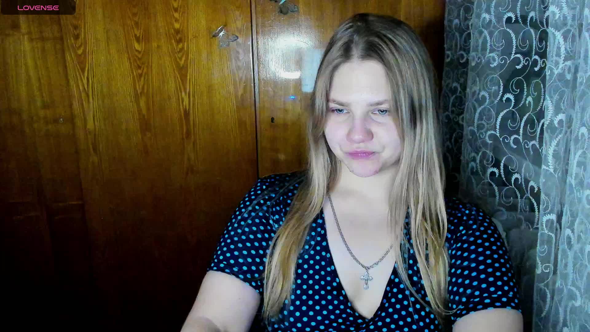 Emma-Frizea Cam Model Chat October 29, 2025