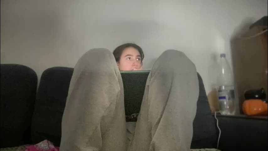 rosea_champagne Cam Model Chat October 29, 2025