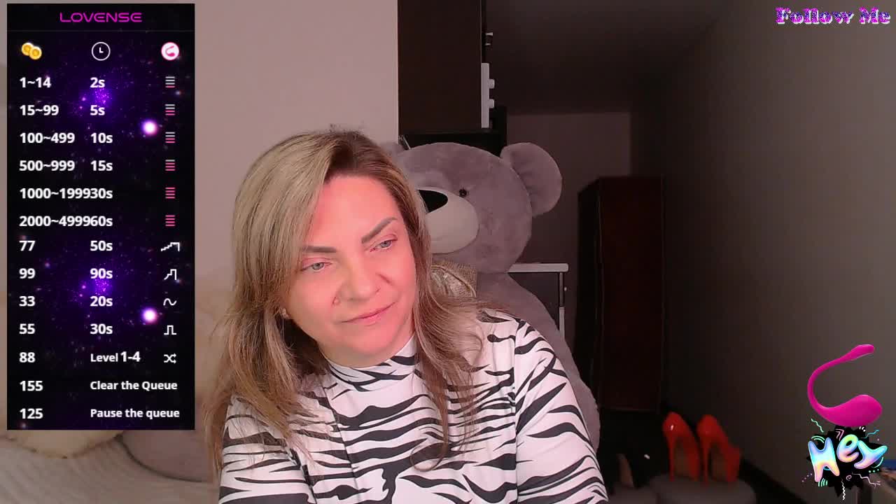 TerriLaxxx Cam Model Chat October 29, 2025