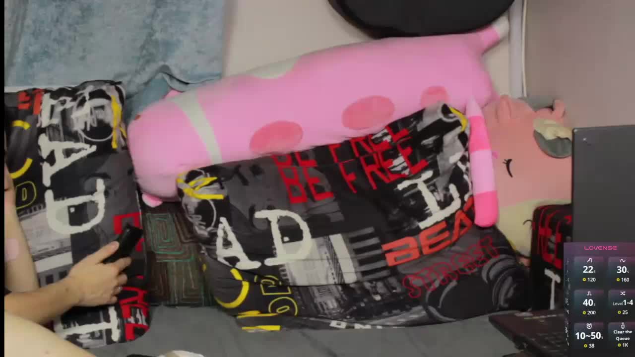 Kamala_Adele Cam Model Chat October 29, 2025