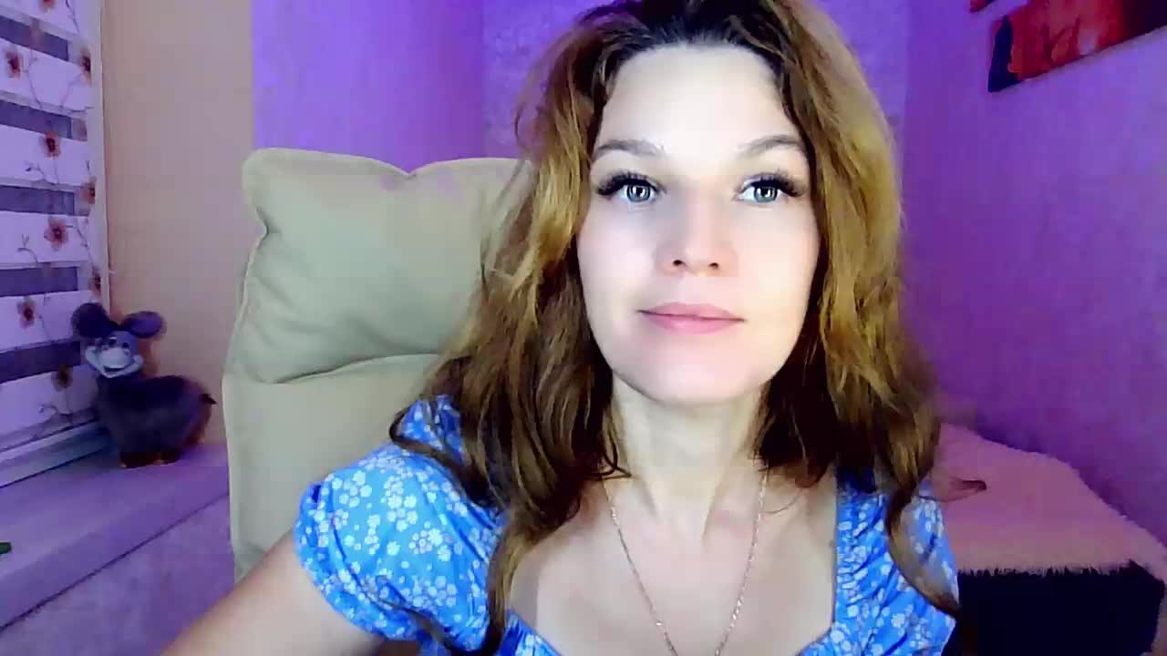 smilesss Cam Model Chat October 29, 2025