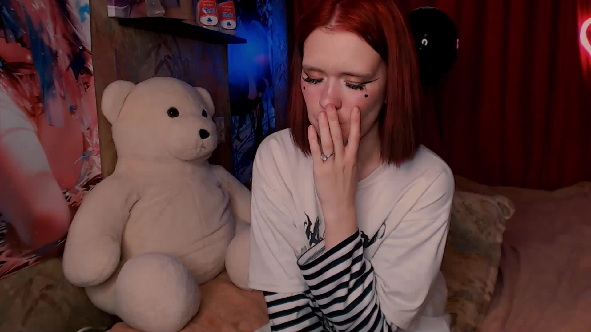 Velvet-and-Venom Cam Model Chat October 29, 2025