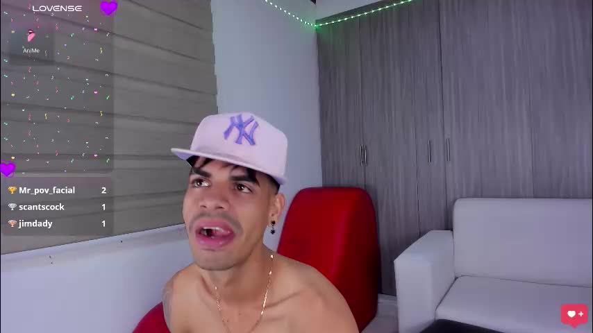 big_sexzonexxx18 Cam Model Chat October 29, 2025