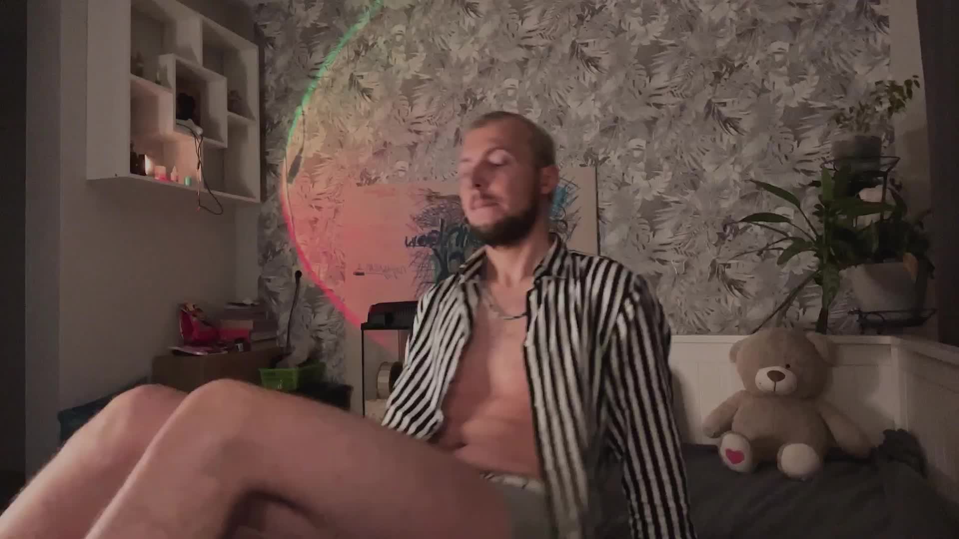 Z0mb1el0ll1 Cam Model Chat October 29, 2025