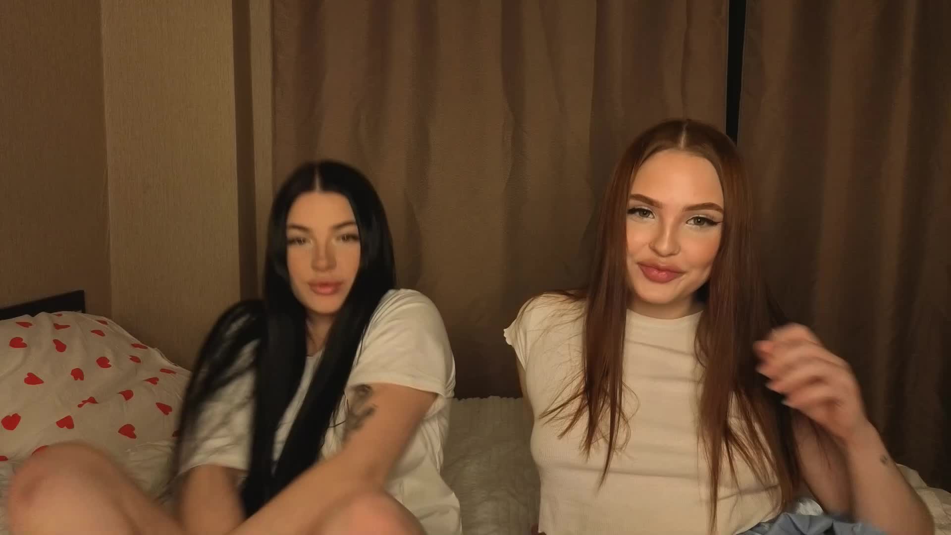 LisaAndDenis Cam Model Chat October 29, 2025