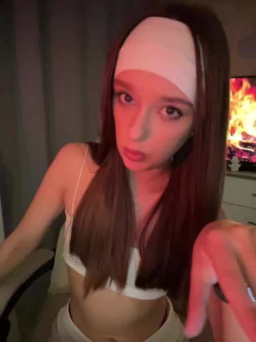 ymnichka Cam Model Chat October 29, 2025