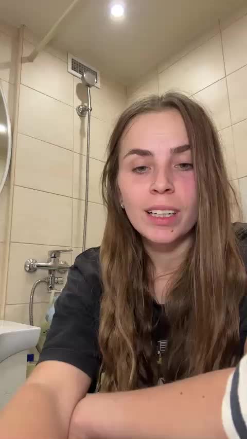 LolaSexxx Cam Model Chat October 29, 2025