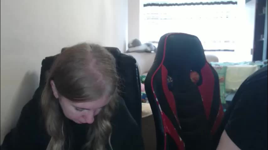 jenisandpeter Cam Model Chat October 29, 2025