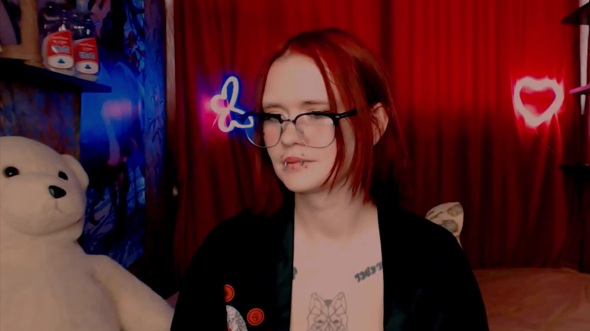 Velvet-and-Venom Cam Model Chat October 29, 2025