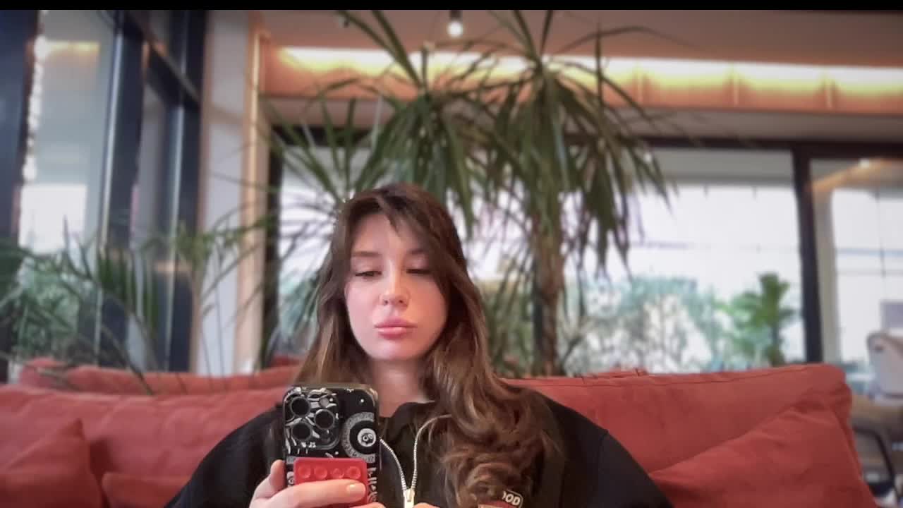 Melissa222Femdom Cam Model Chat October 29, 2025