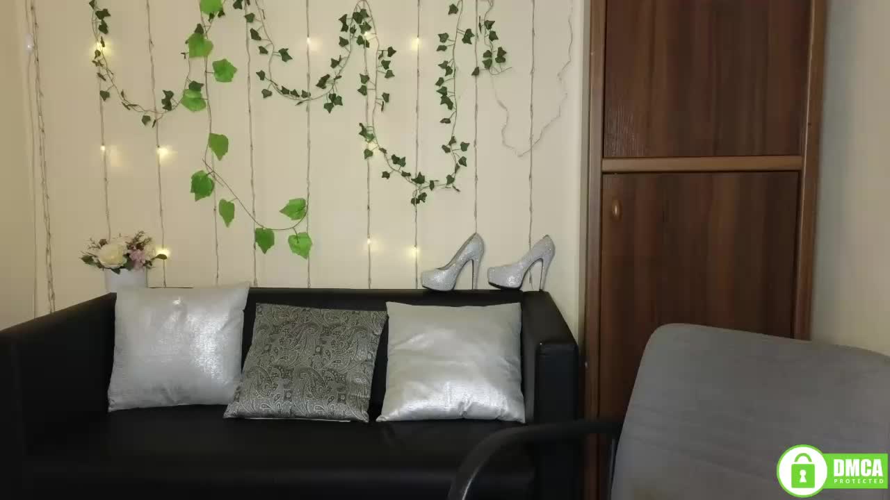 Jullyblondkiss Cam Model Chat October 29, 2025