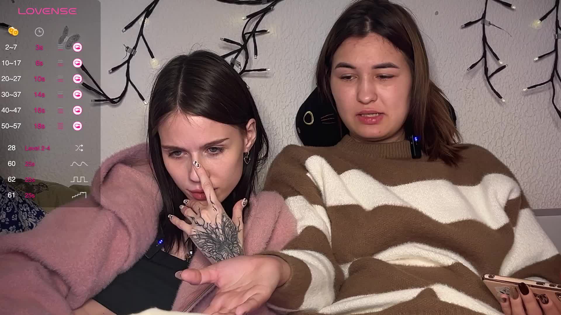 ZoyaVikki Cam Model Chat October 29, 2025