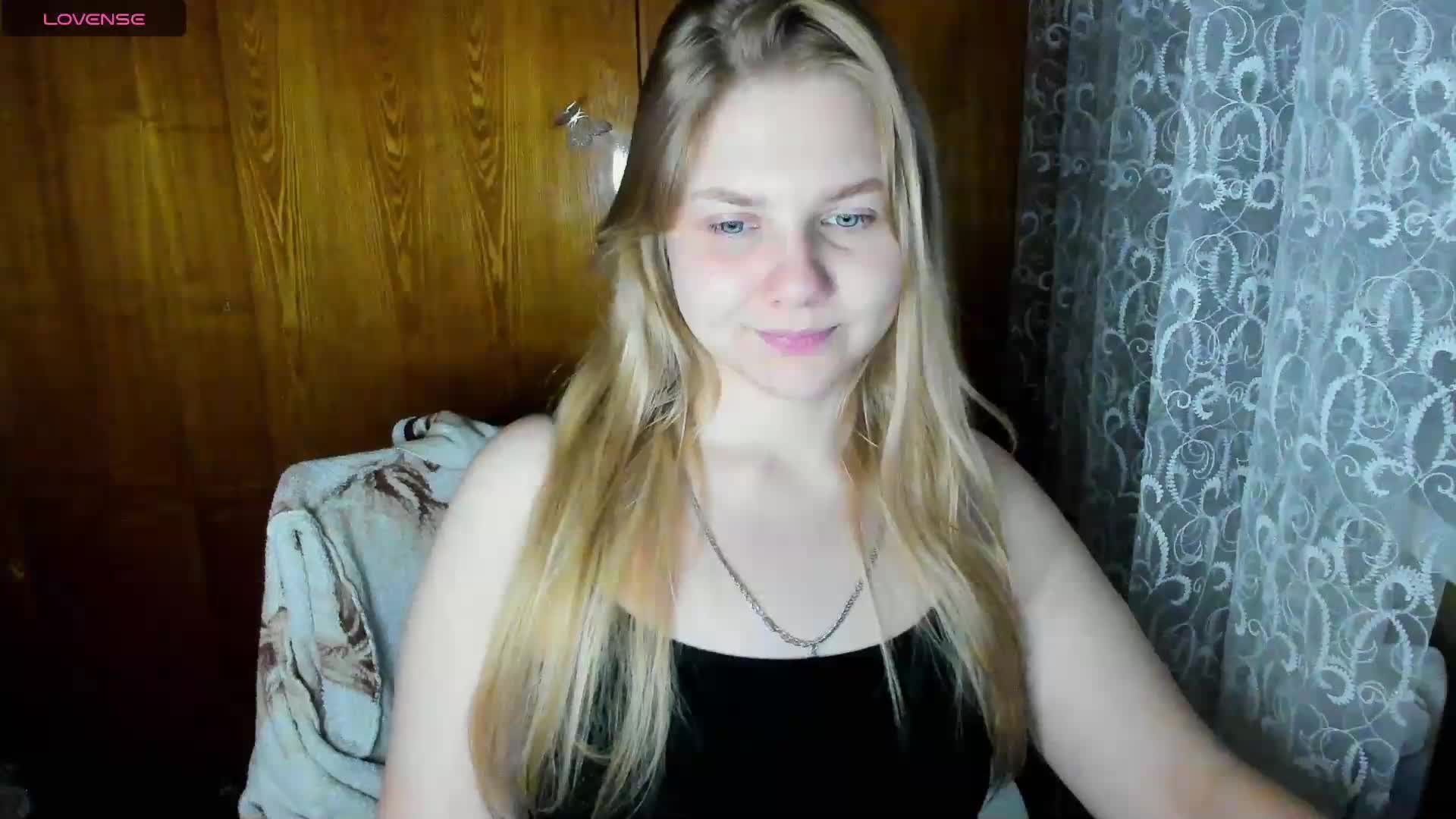 Emma-Frizea Cam Model Chat October 29, 2025