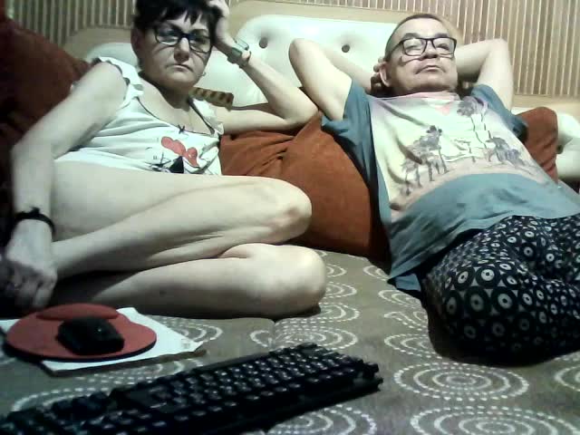 coupleofcoolx Cam Model Chat October 29, 2025