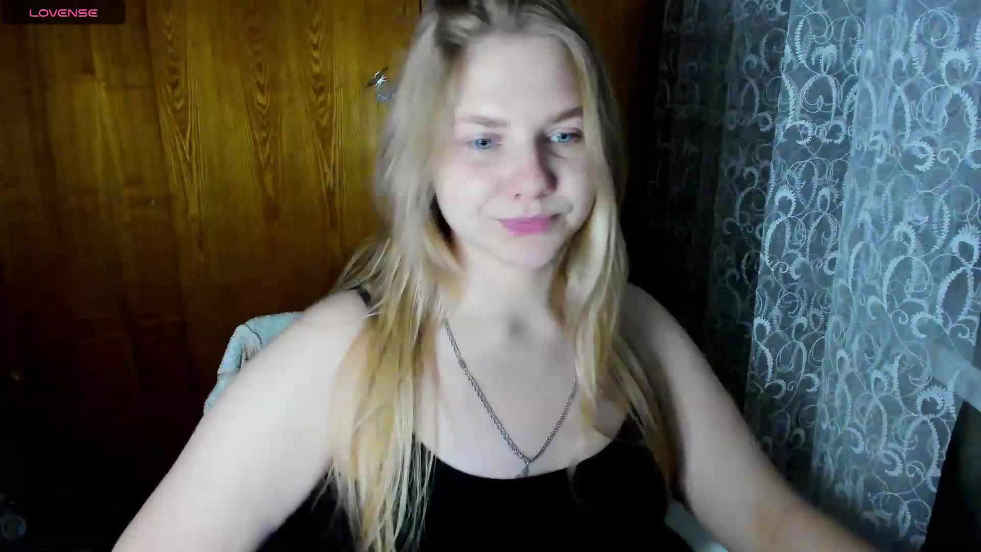 Emma-Frizea Cam Model Chat October 29, 2025