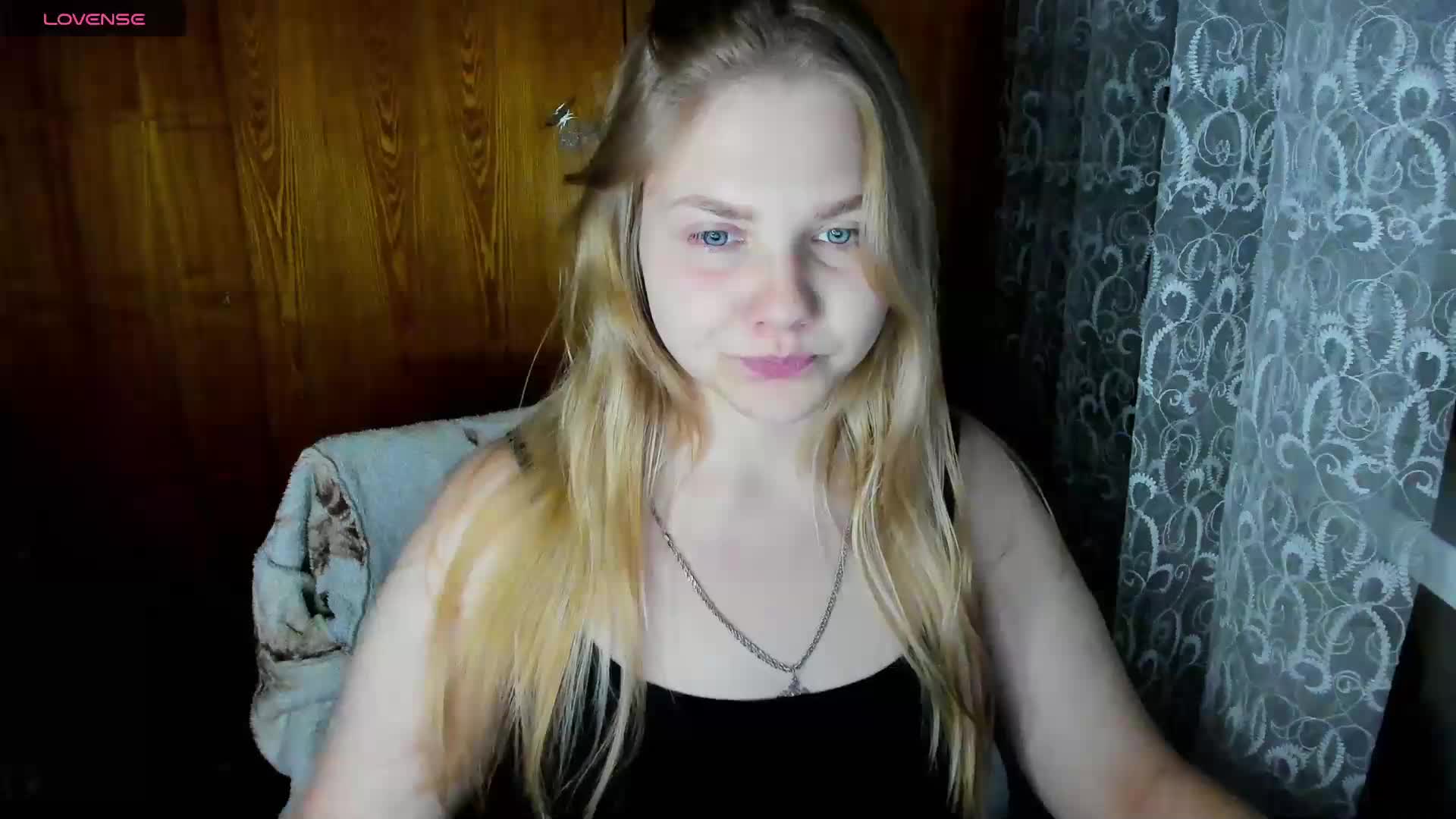 Emma-Frizea Cam Model Chat October 29, 2025