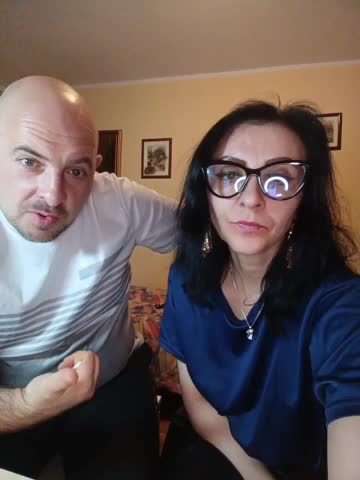 WikiBitch Cam Model Chat October 29, 2025