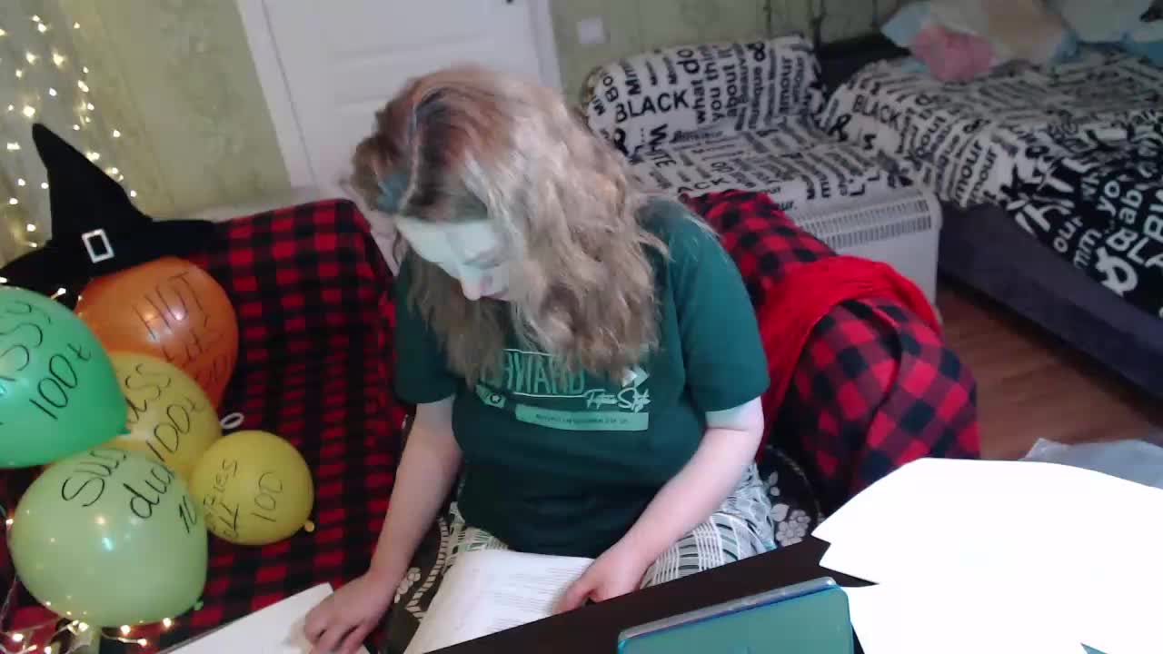 MeganIris Cam Model Chat October 29, 2025