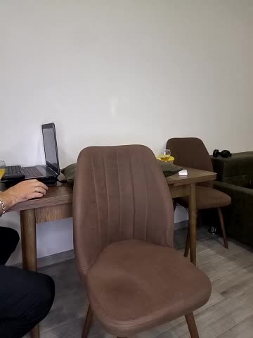 _KissMyAss_ Cam Model Chat October 29, 2025