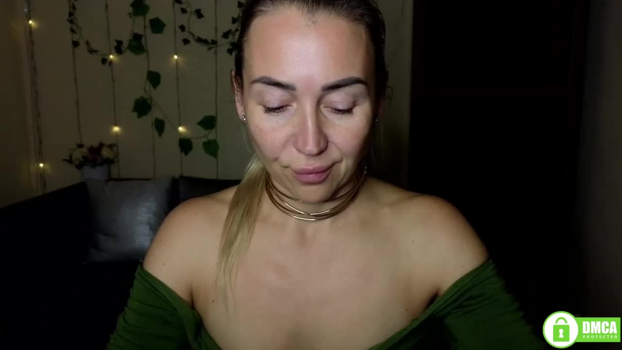 Jullyblondkiss Cam Model Chat October 29, 2025