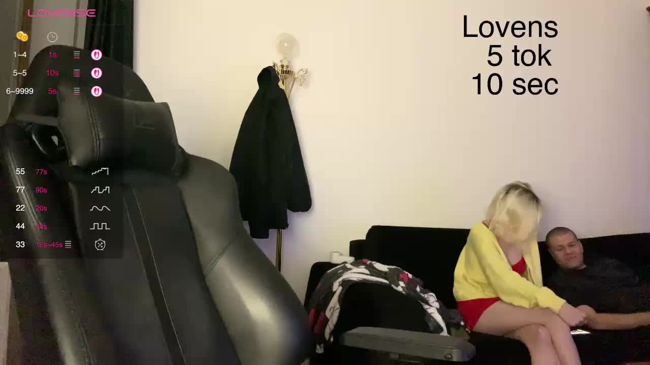 Sexy-Sweets Cam Model Chat October 29, 2025