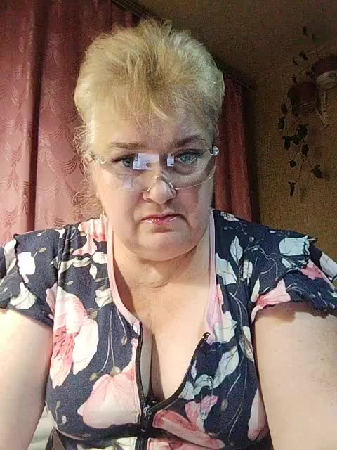 EugeniaLady Cam Model Chat October 29, 2025