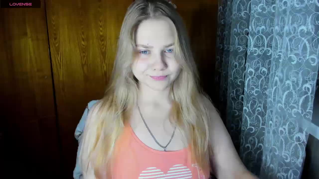 Emma-Frizea Cam Model Chat October 29, 2025