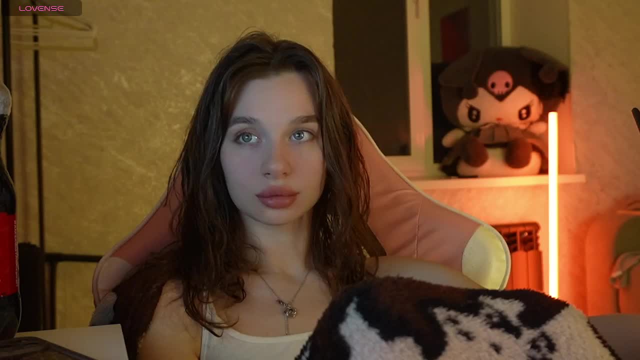 _Polly_ Cam Model Chat October 29, 2025