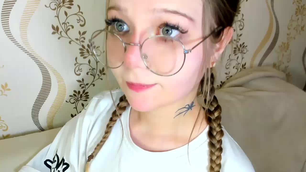 MelMooon Cam Model Chat October 29, 2025