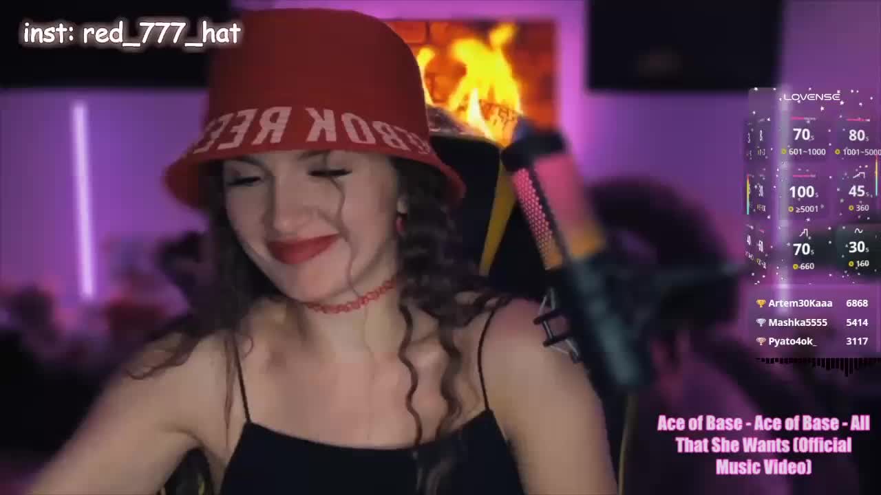 -RED_HAT- Cam Model Chat October 29, 2025