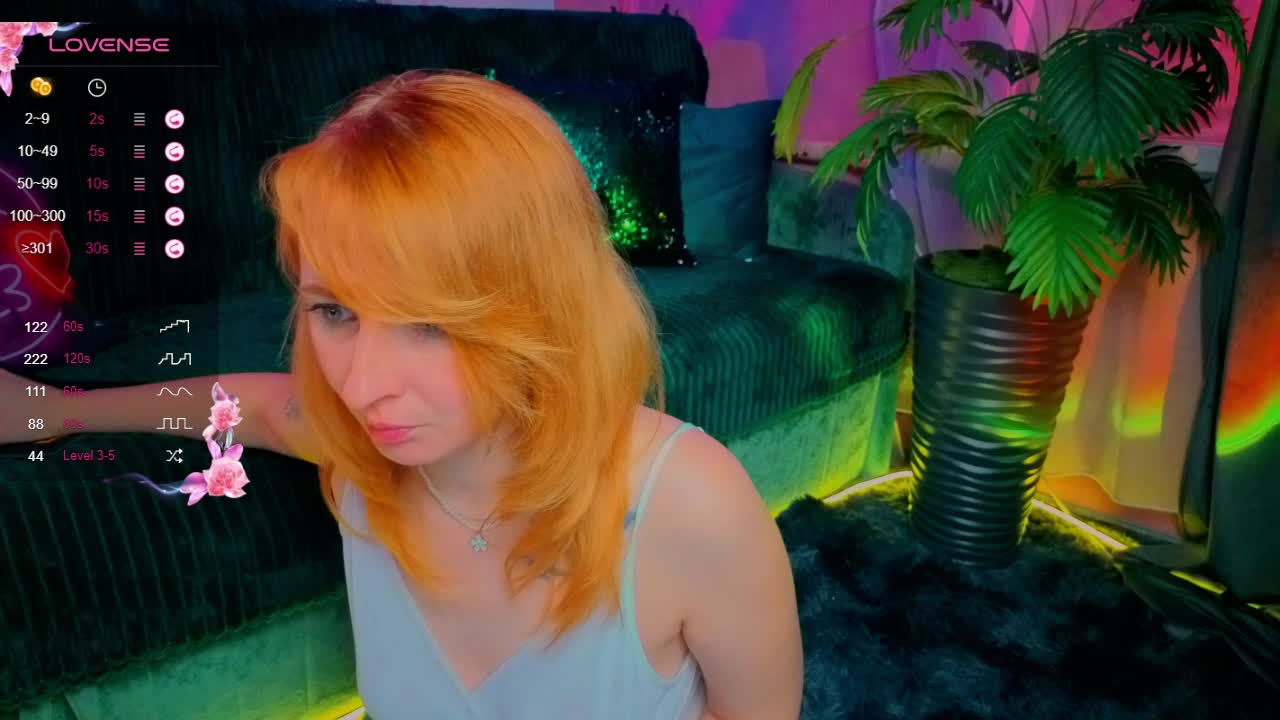 Angel_Eyes Cam Model Chat October 29, 2025