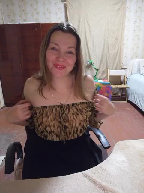 VselenaSun402 Cam Model Chat October 29, 2025