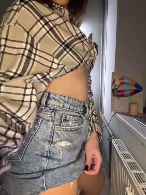 AlisaaAt Cam Model Chat October 29, 2025