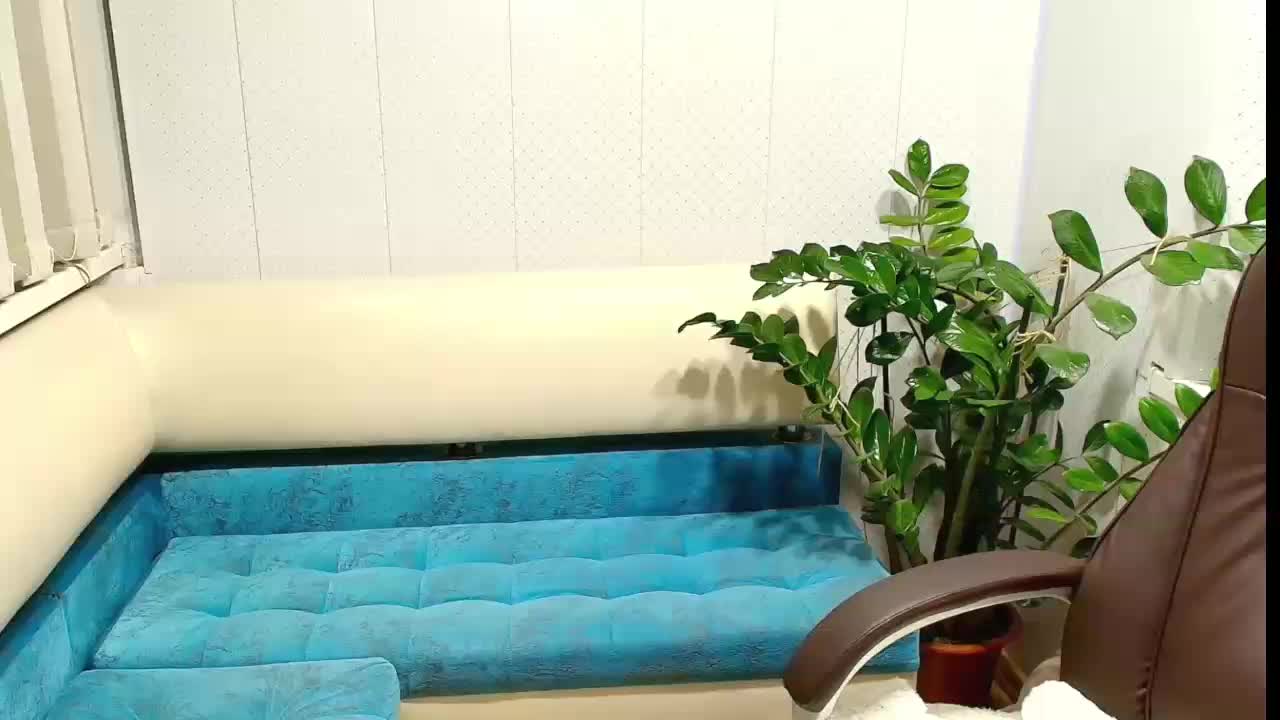 LinaCrave Cam Model Chat October 29, 2025