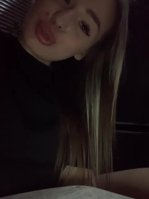 Polichkaaaa Cam Model Chat October 29, 2025