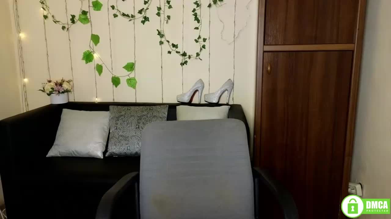 Jullyblondkiss Cam Model Chat October 29, 2025