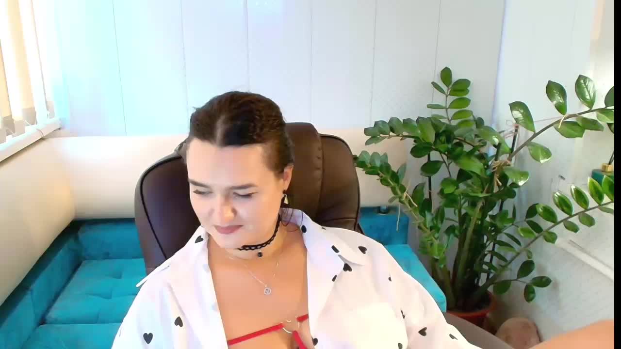 LinaCrave Cam Model Chat October 29, 2025