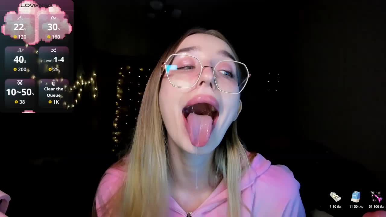 Polikinesis Cam Model Chat October 29, 2025