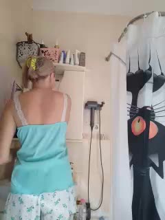 Blondi_Love Cam Model Chat October 29, 2025