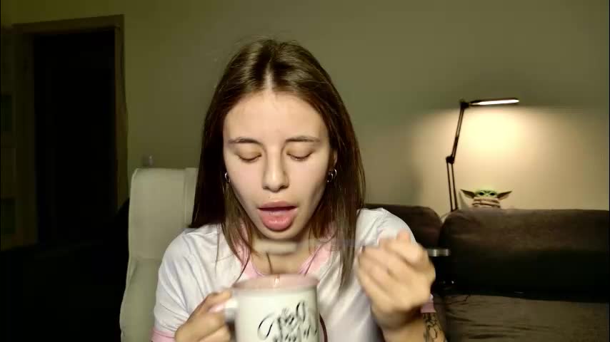 lucyrait Cam Model Chat October 29, 2025