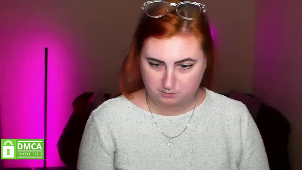 Aliciaredluv Cam Model Chat October 29, 2025