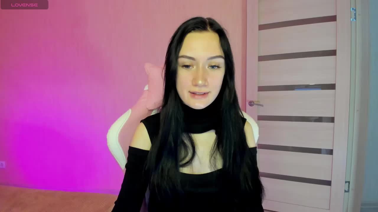 ArinaMeow19 Cam Model Chat October 29, 2025