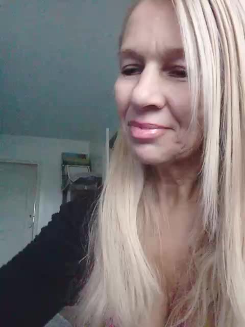 Victoria-sexi Cam Model Chat October 29, 2025