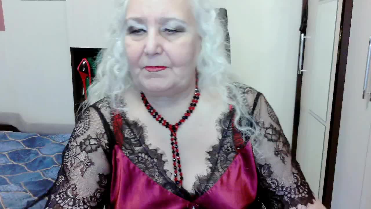 GrannyWants Cam Model Chat October 29, 2025